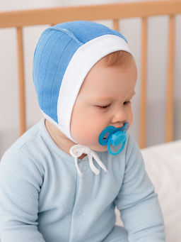 Чепчик ясельный