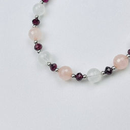 Браслет регулируемый (на любовь) из Розового кварца, Граната и Лунного камня от 16 см