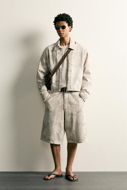 BERMUDA BAGGY FIT JACQUARD FLORAL / Tostado