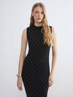 Dik Yaka Ta?l? Elbise