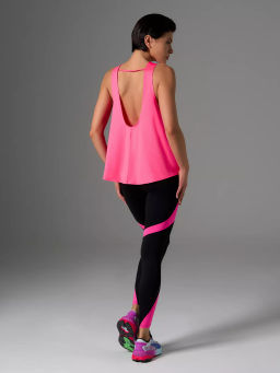 Удлиненная майка с глубоким вырезом на спине - NEVERLATE фото 6