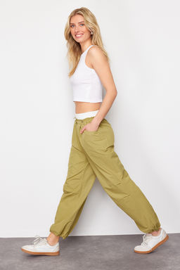 TRENDYOLMILLA Yag Yesili Jogger Normal Bel Pacas? Lastikli Dokuma Pantolon TWOSS23PL00158  фото 2