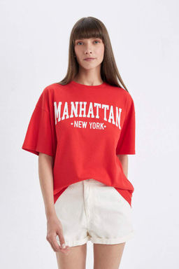 Широкая футболка Oversize с круглым вырезом и короткими рукавами с принтом