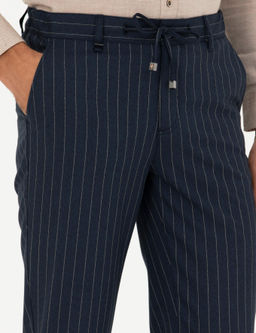 Темно-синие брюки узкого кроя из плотной ткани - Cacharel фото 5