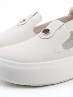 03-M37-15 MILK Полуботинки женские (натуральная кожа)