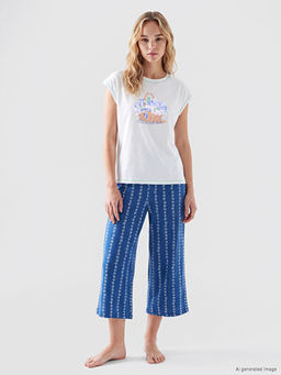 Bisiklet Yaka Bask?l? Kad?n Kaprili Pijama Tak?m?