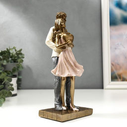 Сувенир полистоун "Влюблённая пара с сердцем - объятия" 25,5х8,5х11 см