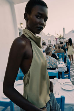 TOP HALTER SATINADO / Khaki claro - Zara фото 2