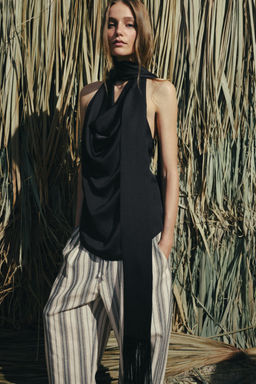 TOP HALTER PA?UELO FLECOS ZW COLLECTION / Negro - Zara фото 11