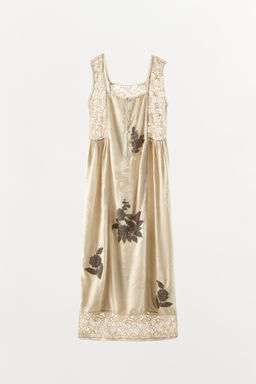VESTIDO JACQUARD BORDADOS ABALORIOS / Crudo