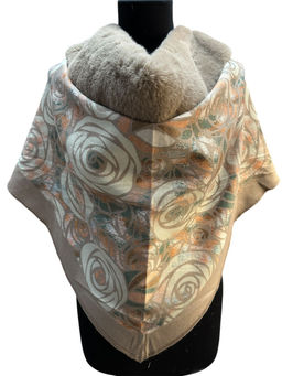 Платок-накидка с мехом