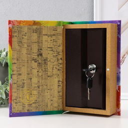 Шкатулка книга - сейф Портрет девушки. Пятна краски, дерево, искусственная кожа, тиснение, 21?13?5 см