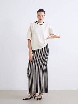 Yaka Detayl? Kad?n Ti??rt