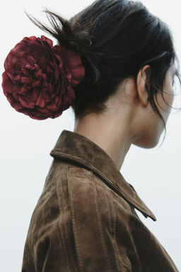 FABRIC HAIR CLIP WITH FLOWER - Zara фото 2
