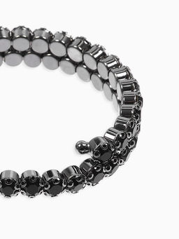 Браслет-пружинка со стразами, цвет чёрный