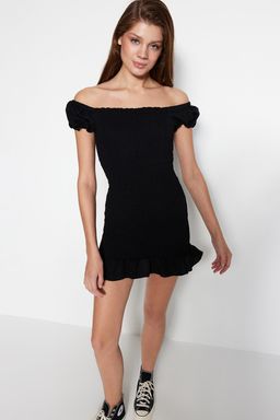 TRENDYOLMILLA Siyah Vucuda Oturan Gipeli Mini Dokuma Elbise TWOSS23EL00892