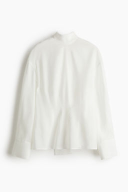 Blusa con lazada