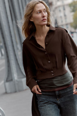 SHIRT WITH SHOULDER TABS