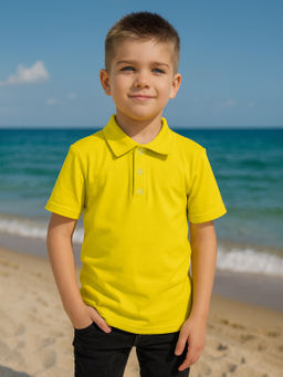 Футболка поло желтого цвета