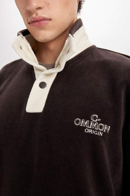 Флисовый свитшот свободного кроя с воротником-стойкой и вышивкой на кнопках - Defacto фото 5