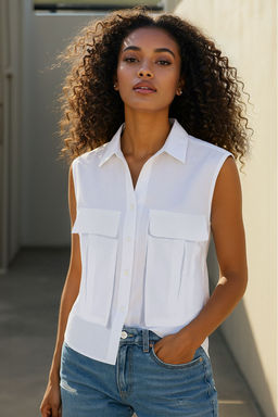 TRENDYOLMILLA Beyaz Utility Cep Detayl? S?f?r Kol Regular kal?p Dokuma Gomlek TWOSS25GO00041