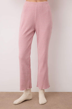 Beyaz-Pembe Cizgili Kurdeleli Yumusak Tuse F?rcal? K?sl?k Fitilli Orme Pijama Tak?m? THMAW26PT00129 - Trendyolmilla фото 3