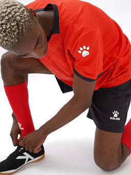 Футбольная форма KELME Short-Sleeved Football Suit (Red/Black)