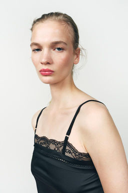 SATIN TOP WITH LACE INSERTS - Zara фото 2