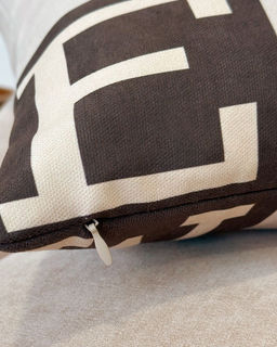 Декоративная наволочка P008