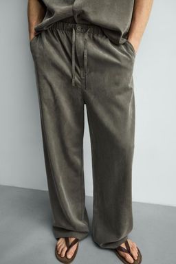 PANTAL?N FLUIDO RELAXED FIT / Khaki oscuro - Zara фото 6
