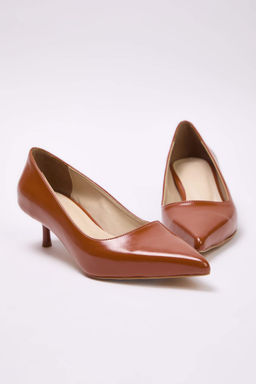 Karamel Sivri Burun Kad?n 4 cm Kitten Topuklu Ayakkab? TAKAW26TO00011