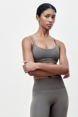 Sujetador de deporte en SoftMove Medium Support - H&m фото 3