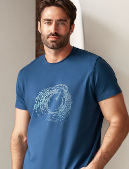 Футболка из премиального хлопка с авторским принтом Футболка из премиального хлопка с авторским принтом