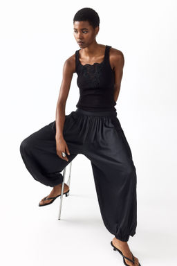 Top con detalle de encaje - H&m фото 4