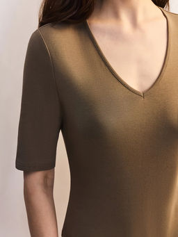 Боди из хлопка с треугольным вырезом / Zarina