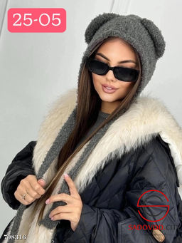 Шапка из букле с ушками