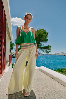 TOP TIRANTES CON LINO / Verde