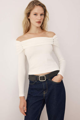 Ekru Aksesuar Detayl? Carmen Yaka Fitted/Vucuda Oturan Orme Bluz TWOAW26BZ00285 - Trendyolmilla фото 2