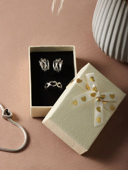 Цена за 6 шт. Коробочка подарочная под набор «Влюбленность», 5×8 см, (полезная часть 4.7×7.7 см,), бежевая