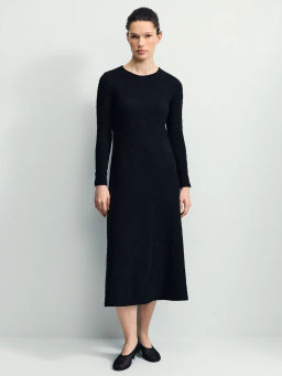 Платье из фактурной ткани / Zarina