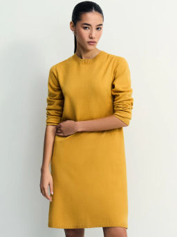 Вязаное платье мини / Zarina