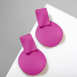 Серьги металл Яркость геометрия, мятый квадрат, цвет малиновый