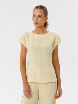 Блузка со спущенным плечом