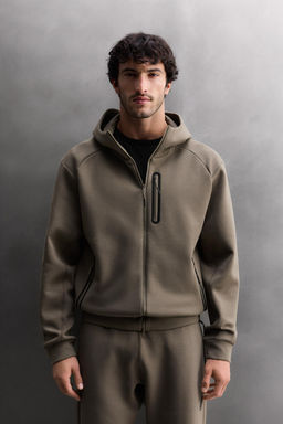 SUDADERA T?CNICA CREMALLERA CAPUCHA / Arena - Zara фото 2