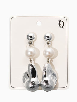 Серьги жемчуг "Борокко". цвет белый в серебре