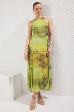 TRENDYOLMILLA Cok Renkli Soyut Bask?l? A-line Maxi Kopuk Esnek Orme Elbise TWOSS25EL00678  фото 3
