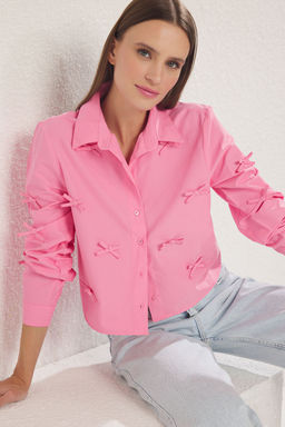 Ac?k Pembe Fiyonk Detayl? Gomlek TWOSS25GO00144