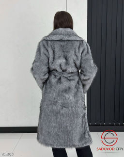 Шуба женская с искусственным мехом