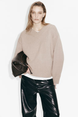 Jersey con escote en V - H&m фото 5