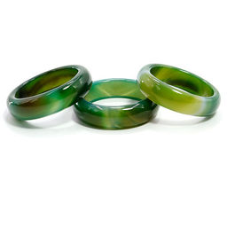 Кольцо из камня гладкое Зеленый агат притягивает энергии изобилия и благополучия размер размер mix